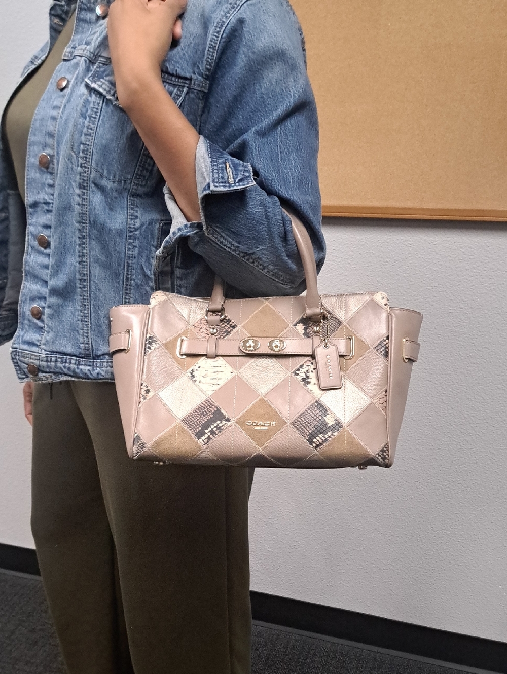 Coach Blake Carryall 25 in Snake Embossed Patchwork Leather 2016 - Picture 6 of 6